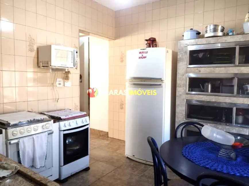 Foto 3 de Casa com 3 quartos à venda, 258m2 em Bertioga - SP