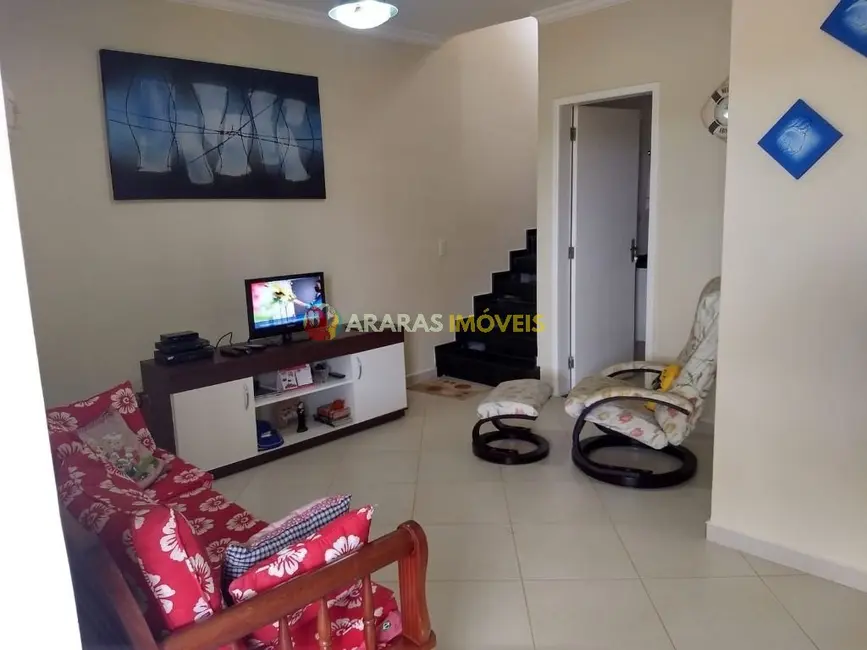 Foto 2 de Casa com 2 quartos à venda, 129m2 em Bertioga - SP