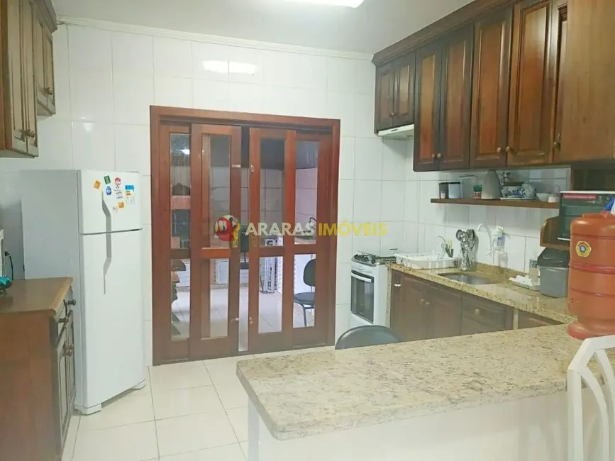 Casa de Condomínio com 3 quartos à venda, 117m2 em Centro, Bertioga - SP - imagem 3 Foto 3 de Casa de Condomínio com 3 quartos à venda, 117m2 em Centro, Bertioga - SP
