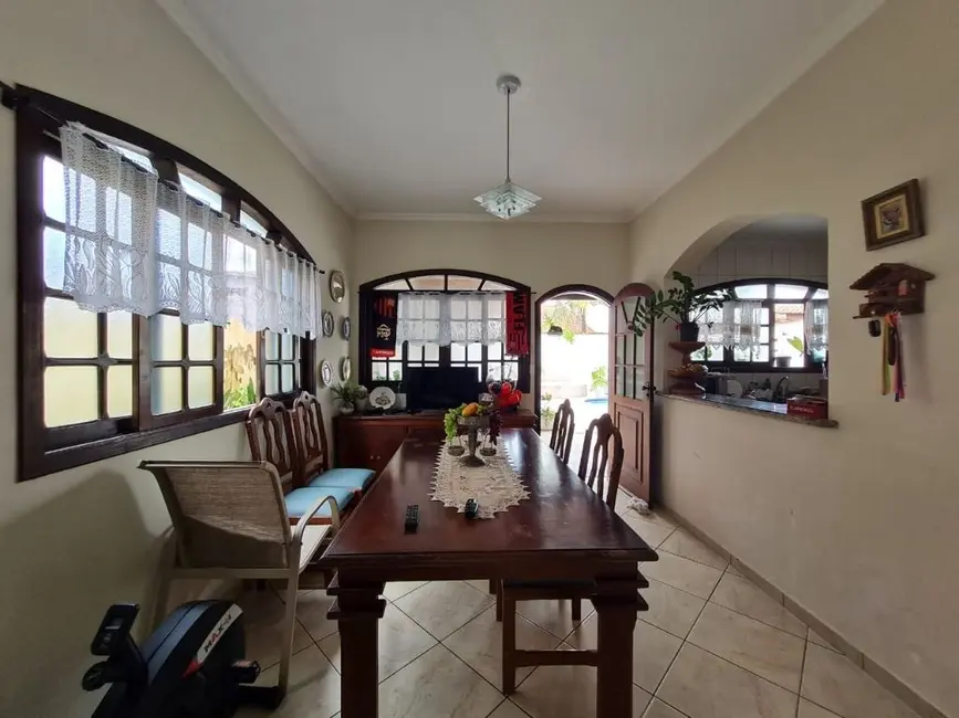 Casa de Condomínio com 4 quartos à venda, 300m2 em Bertioga - SP - imagem 5 Foto 5 de Casa de Condomínio com 4 quartos à venda, 300m2 em Bertioga - SP