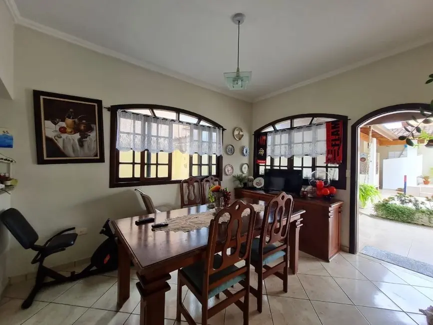 Casa de Condomínio com 4 quartos à venda, 300m2 em Bertioga - SP - imagem 6 Foto 6 de Casa de Condomínio com 4 quartos à venda, 300m2 em Bertioga - SP