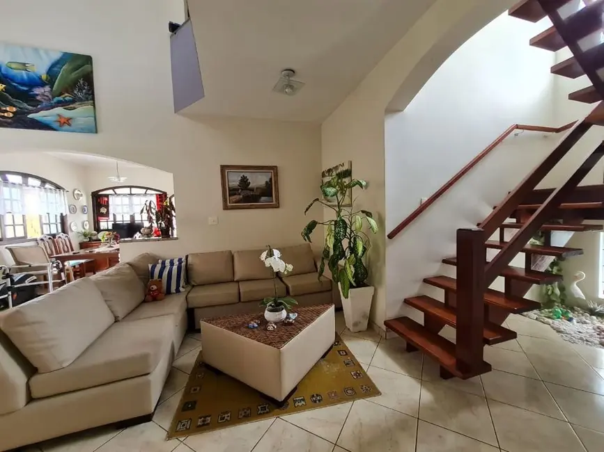 Casa de Condomínio com 4 quartos à venda, 300m2 em Bertioga - SP - imagem 3 Foto 3 de Casa de Condomínio com 4 quartos à venda, 300m2 em Bertioga - SP