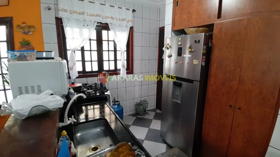 Casa com 5 quartos à venda, 260m2 em Centro, Bertioga - SP - imagem 9 Foto 9 de Casa com 5 quartos à venda, 260m2 em Centro, Bertioga - SP