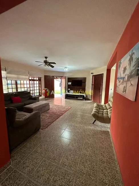 Foto 1 de Casa com 7 quartos à venda, 328m2 em Centro, Bertioga - SP