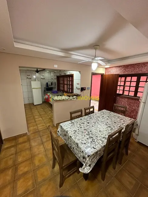 Casa com 7 quartos à venda, 328m2 em Centro, Bertioga - SP - imagem 9 Foto 9 de Casa com 7 quartos à venda, 328m2 em Centro, Bertioga - SP