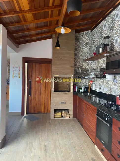 Foto 7 de Casa com 4 quartos à venda, 140m2 em Centro, Sao Bento Do Sapucai - SP