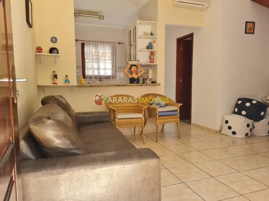 Casa de Condomínio com 3 quartos à venda, 117m2 em Centro, Bertioga - SP - imagem 3 Foto 3 de Casa de Condomínio com 3 quartos à venda, 117m2 em Centro, Bertioga - SP