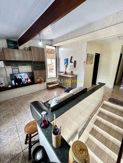 Casa com 4 quartos à venda, 300m2 em Bertioga - SP - imagem 3 Foto 3 de Casa com 4 quartos à venda, 300m2 em Bertioga - SP