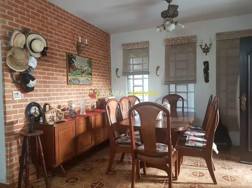 Foto 4 de Casa com 3 quartos à venda, 215m2 em Bertioga - SP