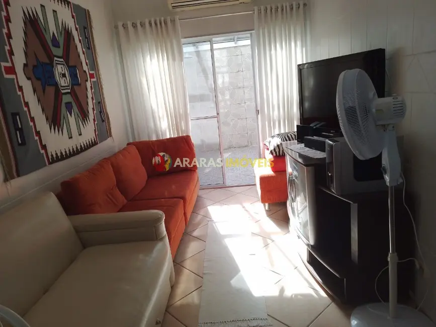 Foto 1 de Casa com 1 quarto à venda, 51m2 em Bertioga - SP