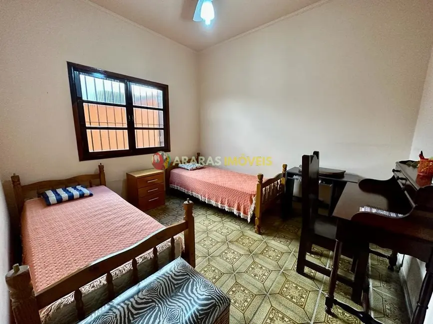 Casa com 3 quartos à venda, 129m2 em Centro, Bertioga - SP - imagem 5 Foto 5 de Casa com 3 quartos à venda, 129m2 em Centro, Bertioga - SP