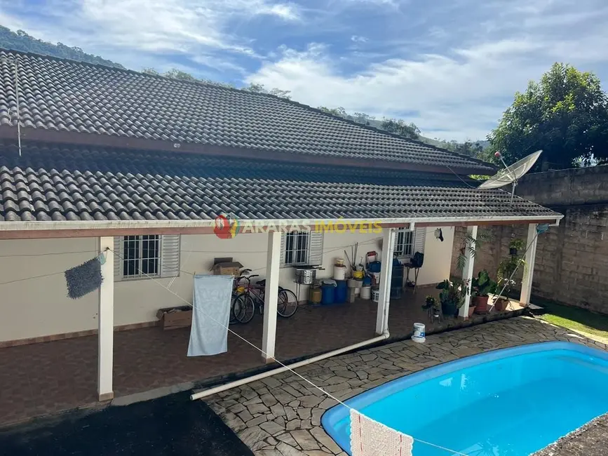 Foto 8 de Casa com 3 quartos à venda, 210m2 em Sao Bento Do Sapucai - SP