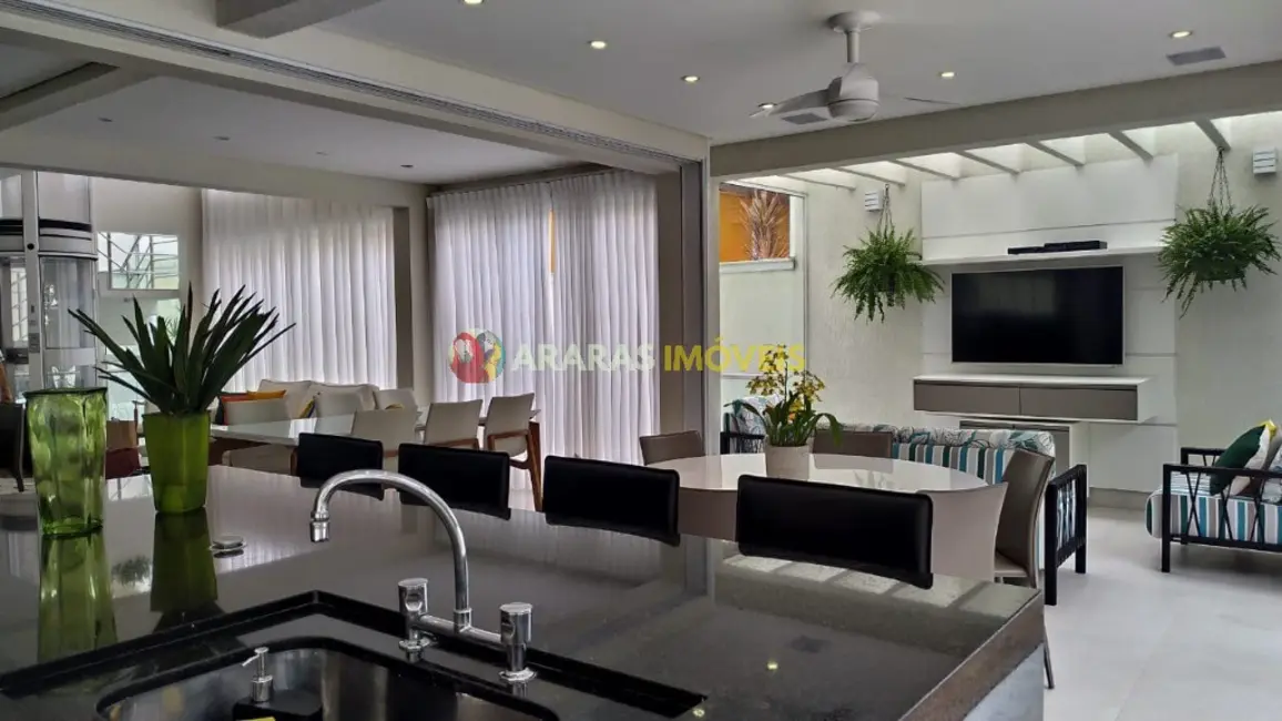 Casa com 5 quartos à venda, 553m2 em Bertioga - SP - imagem 9 Foto 9 de Casa com 5 quartos à venda, 553m2 em Bertioga - SP