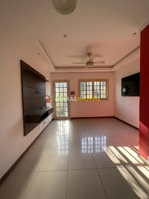 Foto 3 de Casa com 2 quartos à venda, 72m2 em Centro, Bertioga - SP
