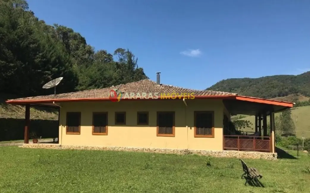 Sítio / Rancho com 4 quartos à venda, 145200m2 em Sao Bento Do Sapucai - SP - imagem 2 Foto 2 de Sítio / Rancho com 4 quartos à venda, 145200m2 em Sao Bento Do Sapucai - SP