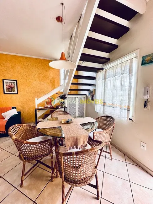 Casa de Condomínio com 2 quartos à venda, 60m2 em Bertioga - SP - imagem 6 Foto 6 de Casa de Condomínio com 2 quartos à venda, 60m2 em Bertioga - SP