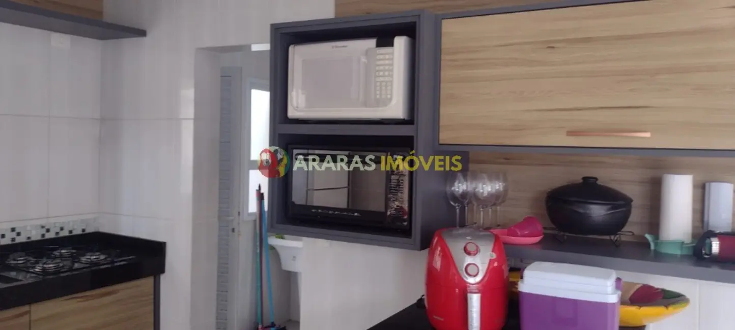 Casa com 4 quartos à venda, 325m2 em Bertioga - SP - imagem 4 Foto 4 de Casa com 4 quartos à venda, 325m2 em Bertioga - SP