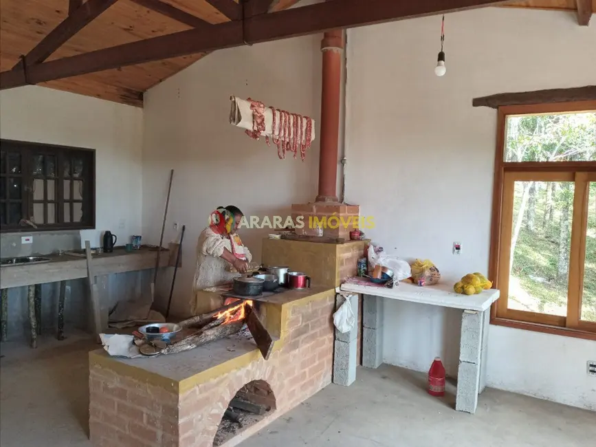 Casa com 2 quartos à venda, 33000m2 em Goncalves - MG - imagem 8 Foto 8 de Casa com 2 quartos à venda, 33000m2 em Goncalves - MG