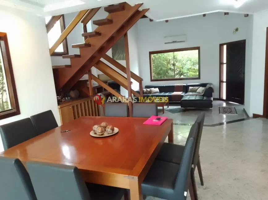 Foto 4 de Casa de Condomínio com 4 quartos à venda, 237m2 em Bertioga - SP