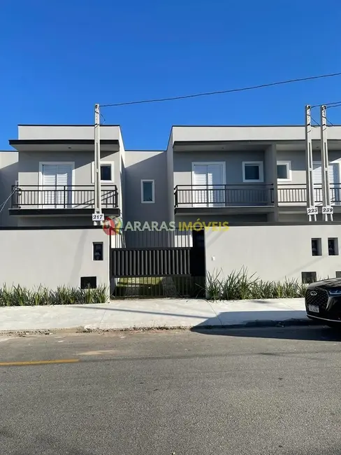 Foto 2 de Casa com 2 quartos à venda, 90m2 em Bertioga - SP