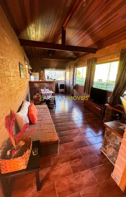 Foto 2 de Casa com 1 quarto à venda, 80m2 em Sao Bento Do Sapucai - SP