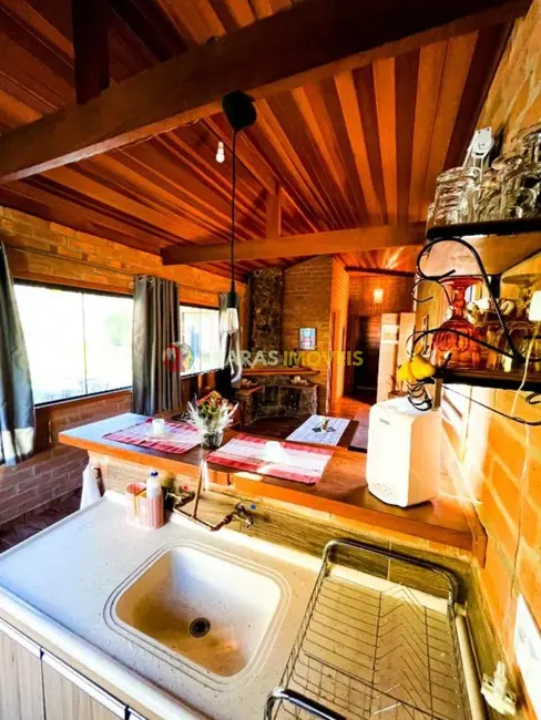 Foto 3 de Casa com 1 quarto à venda, 80m2 em Sao Bento Do Sapucai - SP