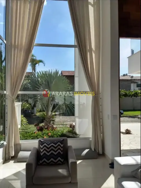 Foto 6 de Casa com 5 quartos à venda, 279m2 em Bertioga - SP