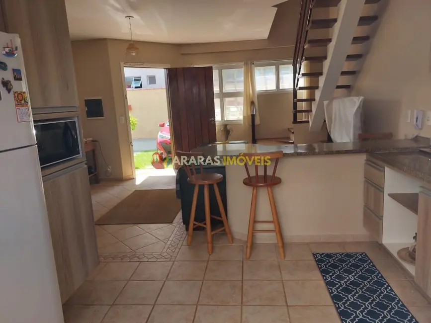 Foto 5 de Casa de Condomínio com 2 quartos à venda, 90m2 em Bertioga - SP