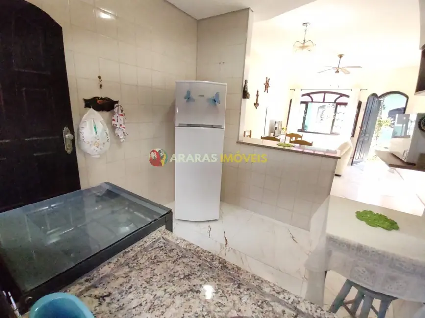 Casa com 2 quartos à venda, 76m2 em Bertioga - SP - imagem 5 Foto 5 de Casa com 2 quartos à venda, 76m2 em Bertioga - SP