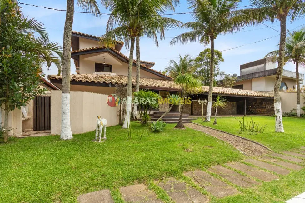 Casa de Condomínio com 5 quartos à venda, 397m2 em Bertioga - SP - imagem 6 Foto 6 de Casa de Condomínio com 5 quartos à venda, 397m2 em Bertioga - SP