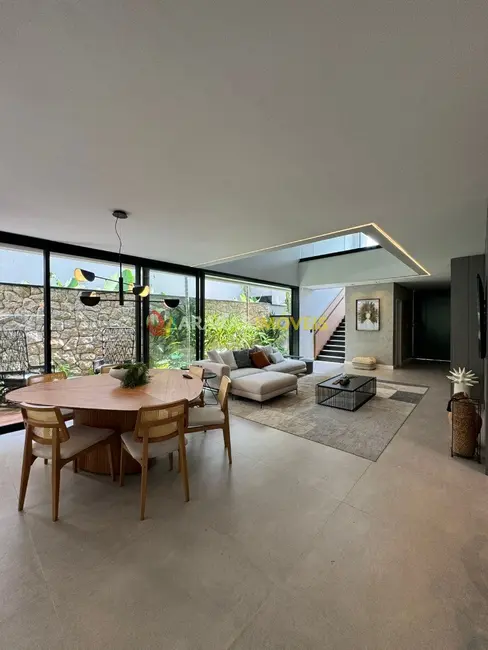 Foto 6 de Casa com 5 quartos à venda, 374m2 em Bertioga - SP