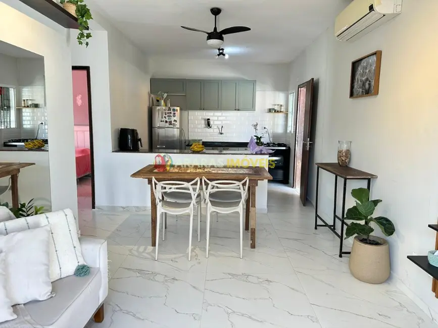 Casa com 2 quartos à venda, 61m2 em Centro, Bertioga - SP - imagem 8 Foto 8 de Casa com 2 quartos à venda, 61m2 em Centro, Bertioga - SP