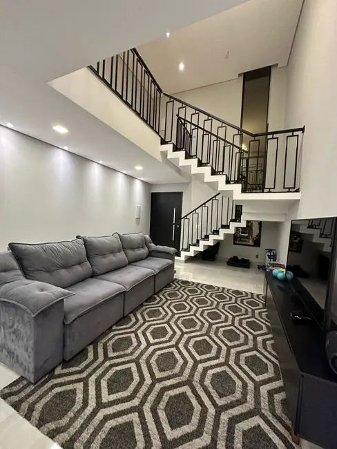 Foto 2 de Casa com 3 quartos à venda, 236m2 em Jundiai - SP