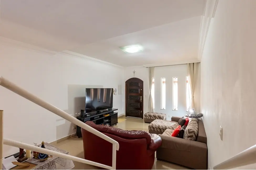 Foto 1 de Casa de Condomínio com 3 quartos à venda, 180m2 em Vila Gumercindo, São Paulo - SP