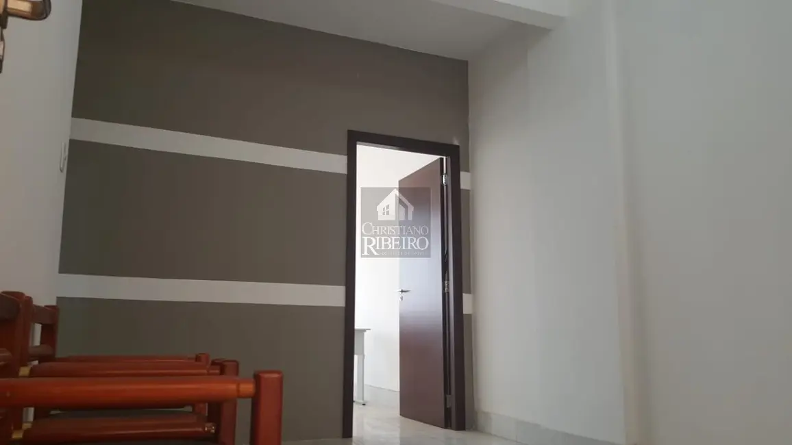 Sala Comercial à venda e para alugar, 30m2 em Centro-Norte, Cuiaba - MT - imagem 6 Foto 6 de Sala Comercial à venda e para alugar, 30m2 em Centro-Norte, Cuiaba - MT