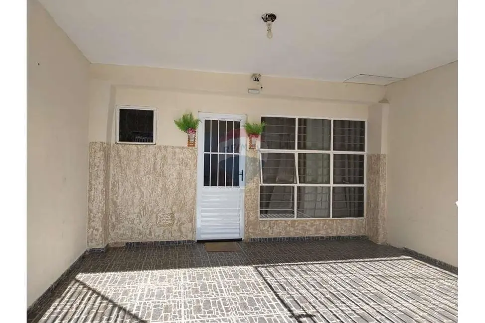 Foto 1 de Casa com 2 quartos à venda, 75m2 em Salto De Pirapora - SP