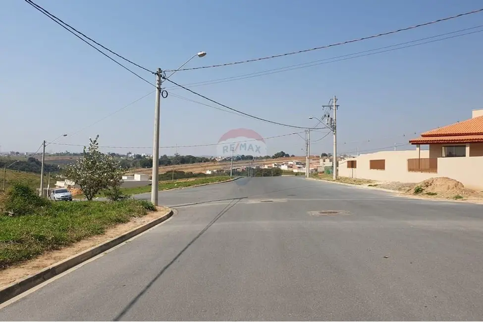 Foto 5 de Terreno / Lote à venda, 365m2 em Salto De Pirapora - SP