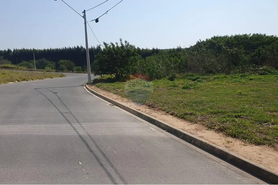 Foto 6 de Terreno / Lote à venda, 365m2 em Salto De Pirapora - SP