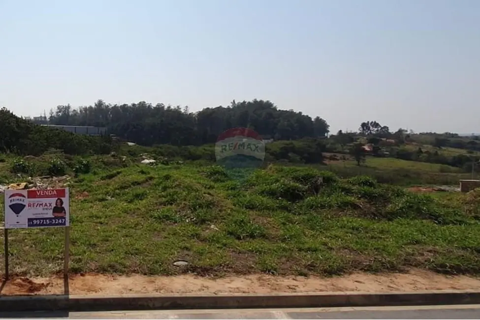 Foto 2 de Terreno / Lote à venda, 365m2 em Salto De Pirapora - SP