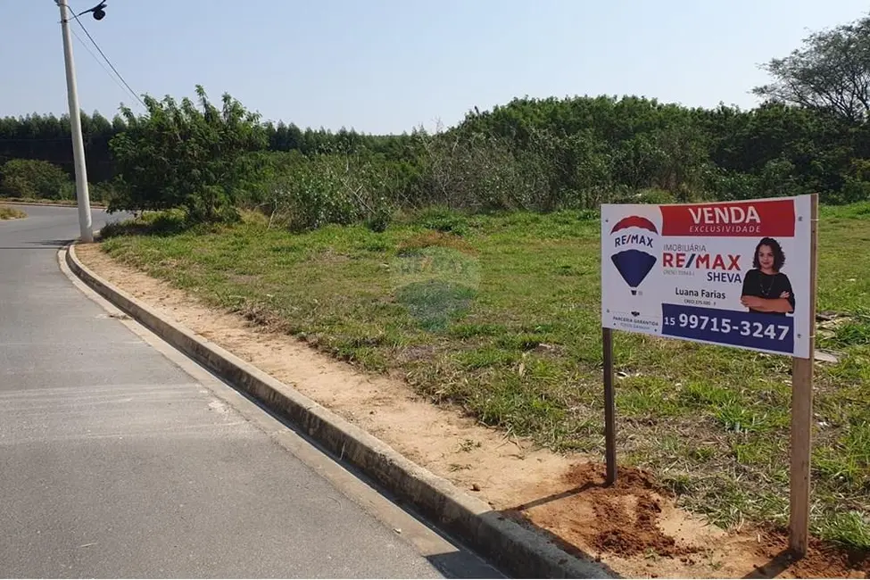 Foto 3 de Terreno / Lote à venda, 365m2 em Salto De Pirapora - SP