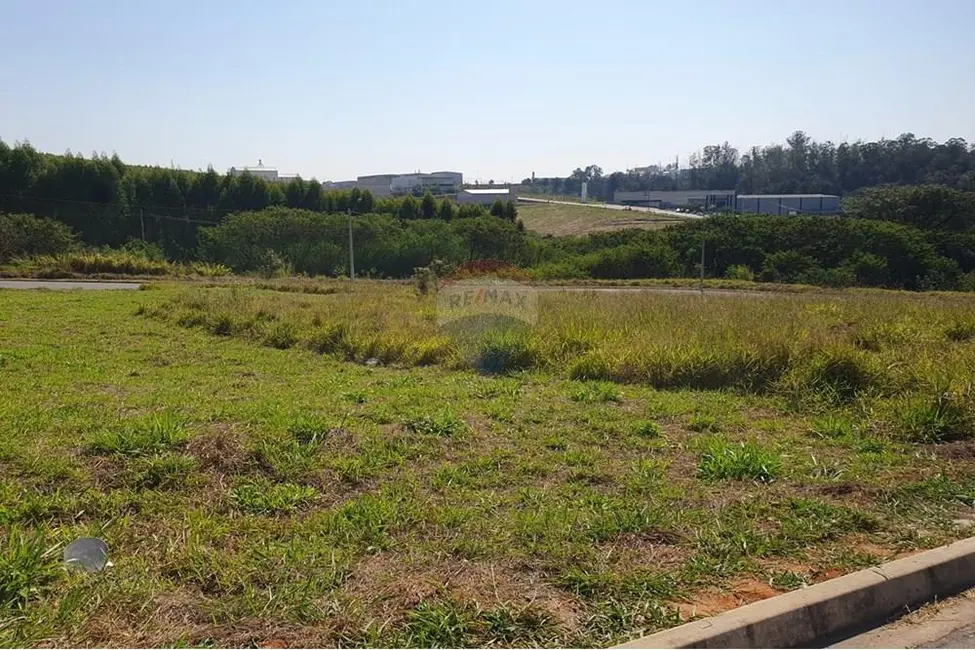 Foto 5 de Terreno / Lote à venda, 250m2 em Salto De Pirapora - SP