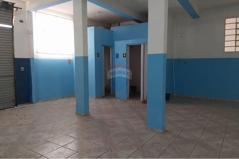 Foto 3 de Sala Comercial com 4 quartos à venda, 124m2 em Centro, Salto De Pirapora - SP