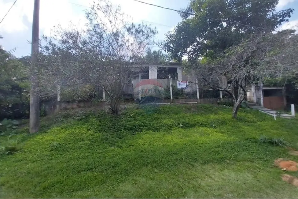 Foto 2 de Chácara com 3 quartos à venda, 180m2 em Salto De Pirapora - SP