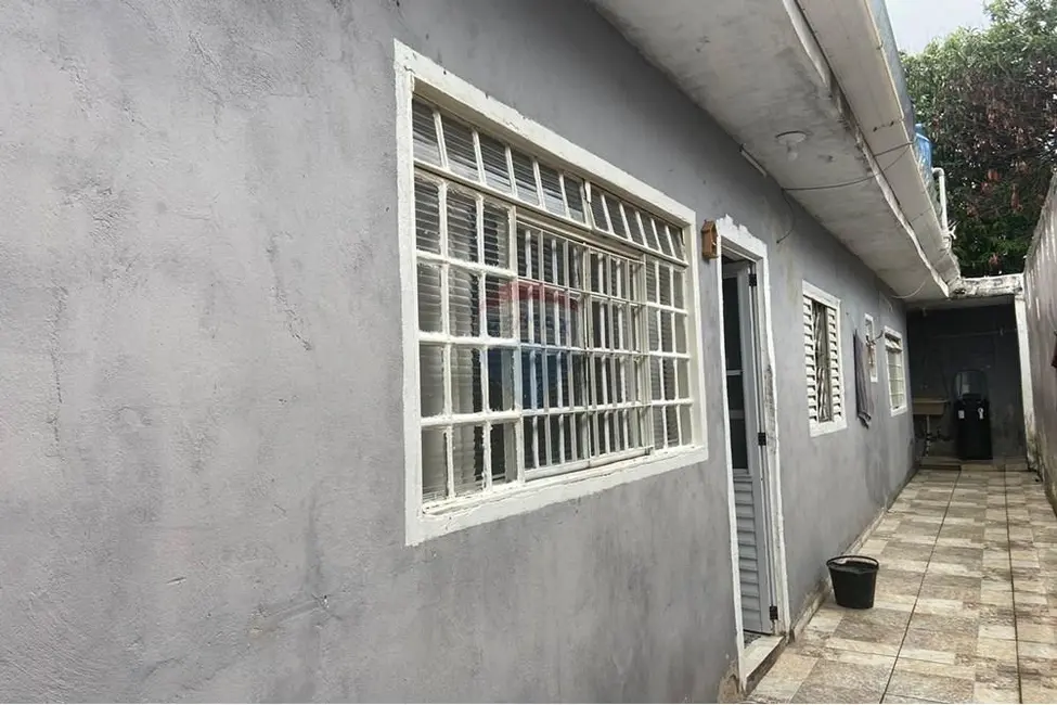 Foto 8 de Casa com 2 quartos à venda, 50m2 em Salto De Pirapora - SP