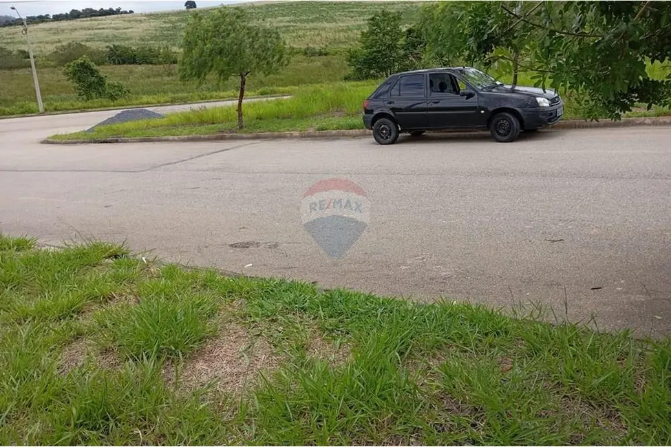 Foto 7 de Terreno / Lote à venda, 250m2 em Salto De Pirapora - SP