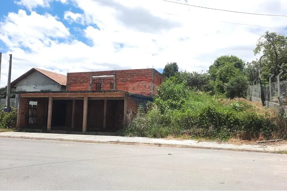 Foto 3 de Terreno / Lote com 1 quarto à venda, 36m2 em Salto De Pirapora - SP