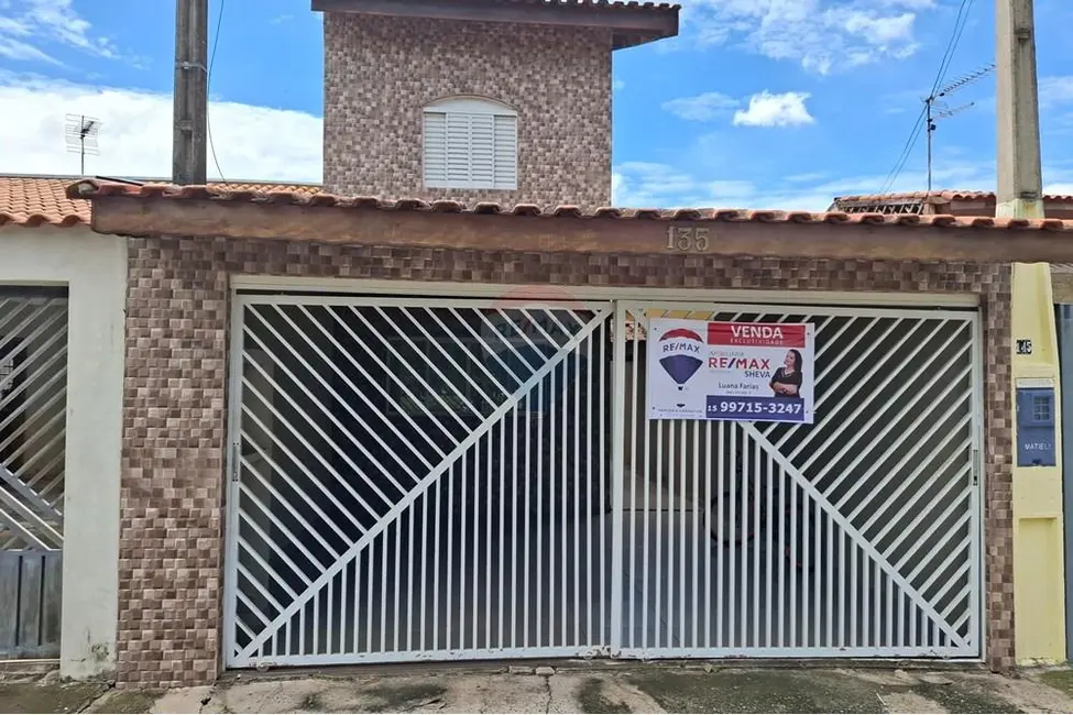 Foto 1 de Casa com 3 quartos à venda, 149m2 em Salto De Pirapora - SP