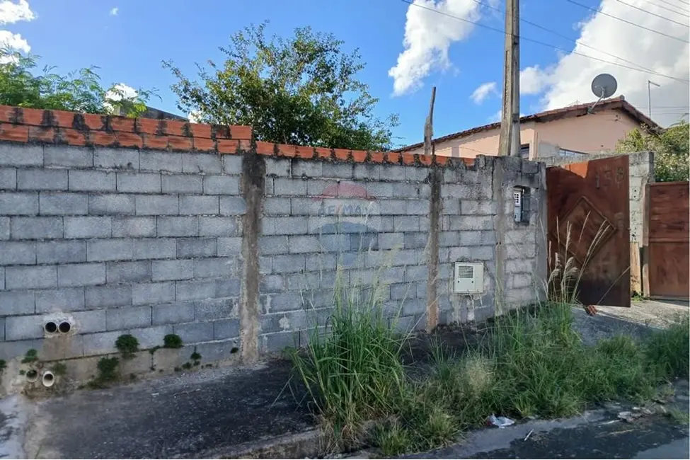 Foto 3 de Terreno / Lote à venda, 300m2 em Salto De Pirapora - SP