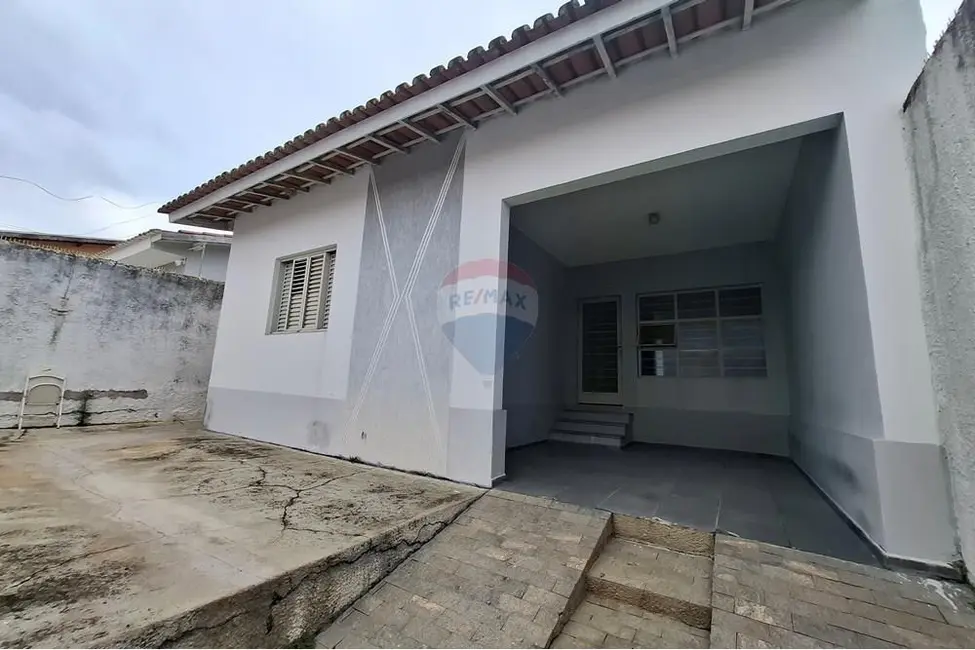 Foto 1 de Casa com 2 quartos à venda, 155m2 em Salto De Pirapora - SP