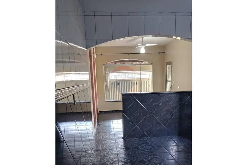 Foto 3 de Casa com 2 quartos à venda, 102m2 em Salto De Pirapora - SP